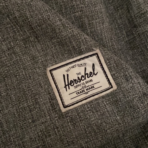 Herschel Grey Backpack - Picture 2 of 4